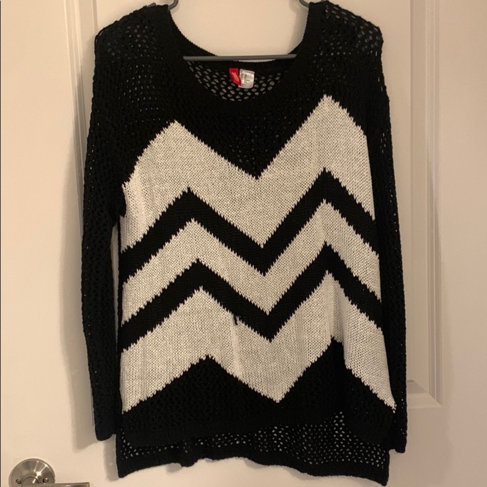 DIVIDED Chevron open knit sweater